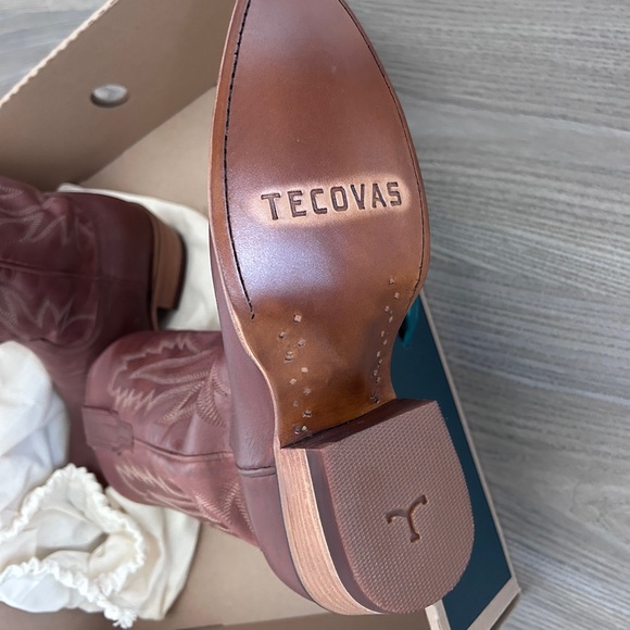 NIB Tecovas Jamie II Chestnut Leather Cowboy Boots with stitching - Picture 8 of 15